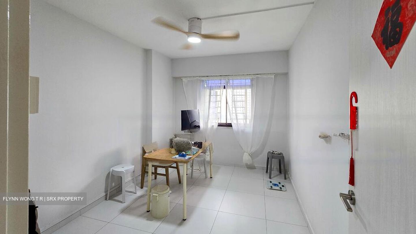 Blk 684B Jurong West Street 64 (Jurong West), HDB Executive #486841431